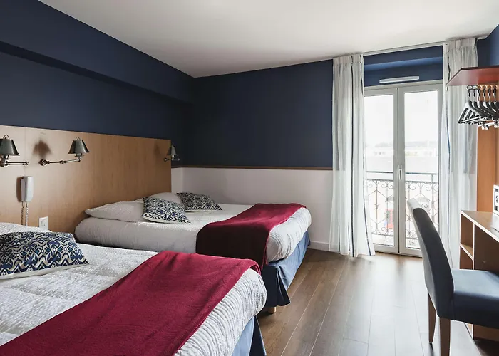 Brit De Paris Hotel 2*