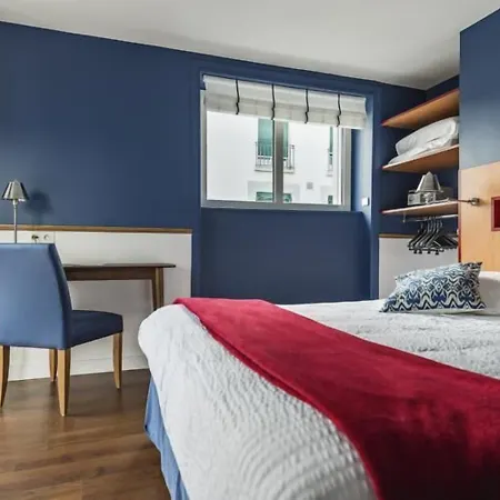 Brit De Paris 2* סן-ז'אן-דה-לוז