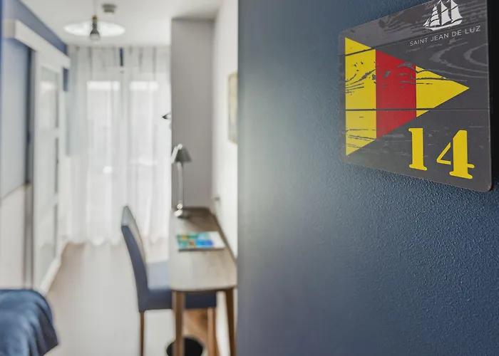 Ξενοδοχείο Brit De Paris 2*